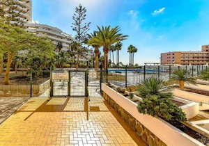 217 ELEGANT VIÑA DEL MAR POOL VIEW, Parking, AC