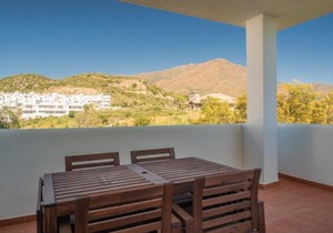 2275-Superb new apt on Valle Romano, golf view