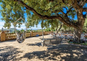 240 m² House ∙ 6 bedrooms ∙ 17 guests