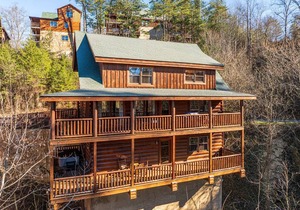 247 m² Cabin ∙ 4 bedrooms ∙ 13 guests