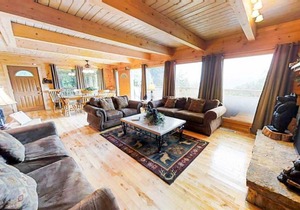 250 m² Cabin ∙ 5 bedrooms ∙ 12 guests
