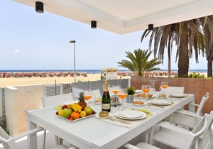 250 m² Villa ∙ 4 bedrooms ∙ 8 guests