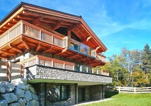 260 m² Chalet ∙ 4 bedrooms ∙ 10 guests