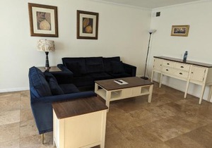 2Bedroom with Den and 2BA 4 Blocks to Santa Monica Beach