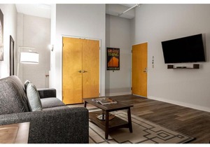 2BR 2BA In The Block by CozySuites!