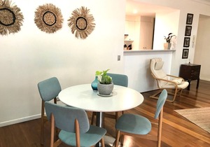 2BR BEAUTIFUL River Retreat ★Pool★Wine★Gym★Netflix