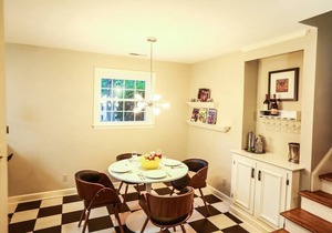 2BR Home short walk to Southpark Mall!