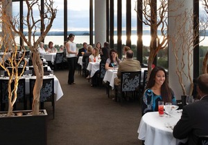 2BR+ Loft, 2BA GT Resort golf course condo near Traverse City area Beaches