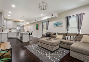 3 BDR Modern home mins From French Quarter!