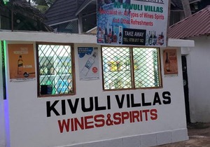 3 Bed Villa - Sleeps 6 - Wifi - Parking