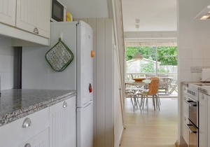 3 bedroom accommodation in Elmer, Middleton-on-Sea