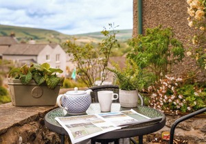 3 bedroom accommodation in Bradwell