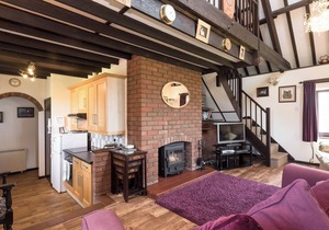 3 bedroom accommodation in Weybourne
