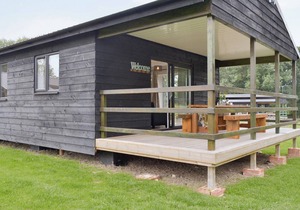 3 bedroom accommodation in Blacknest, near Alton
