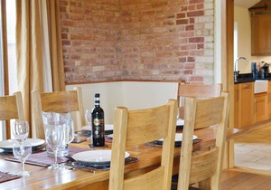 3 bedroom accommodation in Sculthorpe, near Fakenham