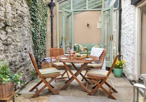 3 bedroom accommodation in Middleham, near Leyburn