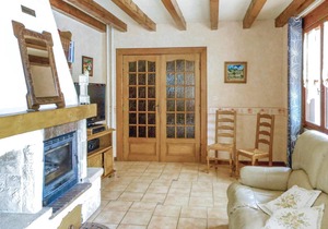 3 bedroom accommodation in Corps