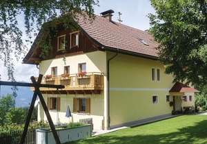 3 bedroom accommodation in Fresach