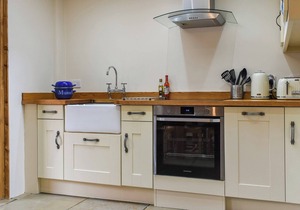 3 bedroom accommodation in Skinningrove, near Saltburn-by-the-Sea