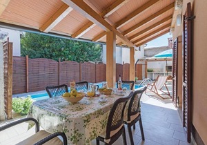 3 bedroom nice home in Pula
