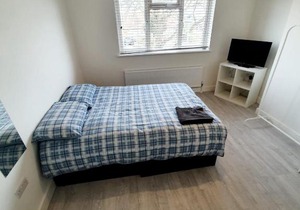 3 Bedroom Rayleigh Apartment