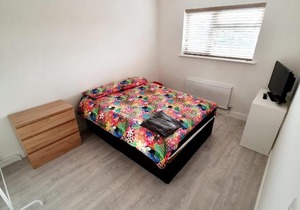 3 Bedroom Rayleigh Apartment