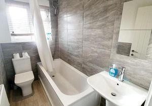 3 Bedroom Rayleigh Apartment