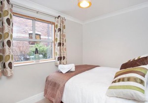 3 Emperors Wharf with Stunning River Views