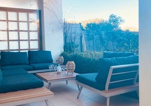 3-room apartment with air conditioning and parking, 200m from the beach