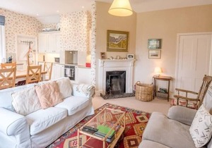 3 Shellpit Cottages, Thorpeness