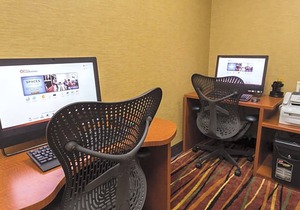 3-Star Hotel ∙ Hilton Garden Inn San Mateo