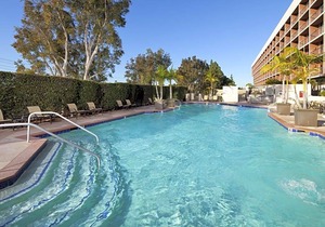 3-Star Hotel ∙ Hilton Orange County/Costa Mesa