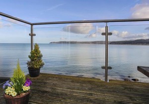 3 The Coach House - Penthouse Apartment