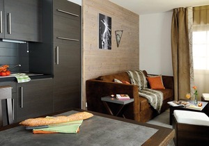 300m from resort center, fitness, swimming pool, sauna, hammam, terrace, balcony, tv, ski locker