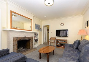 316CA Lower: Well Cared Home, Lower Half of Duplex, 2.5 Blocks from Downtown, WI