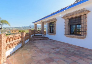 330 m² House ∙ 3 bedrooms ∙ 9 guests