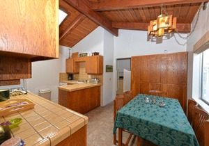 337CA: Charming 2-bdr Avalon cottage on the flats