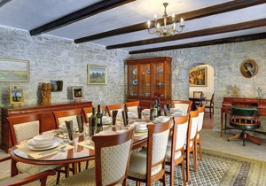 350 m² House ∙ 7 bedrooms ∙ 16 guests