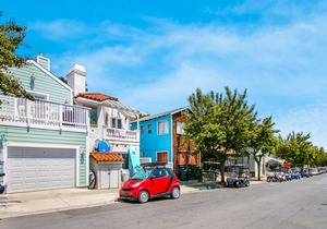 359SC: Cozy Triplex Unit C,Lower level, 2.5 Blocks to Beach + WIFI - 359 Sumner