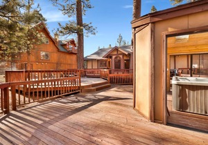 361 m² Cabin ∙ 5 bedrooms ∙ 16 guests