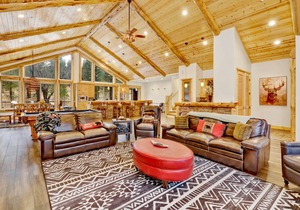 364 m² Chalet ∙ 4 bedrooms ∙ 14 guests