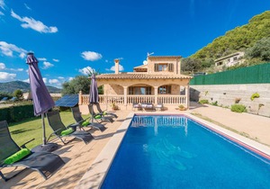 371 m² House ∙ 4 bedrooms ∙ 6 guests