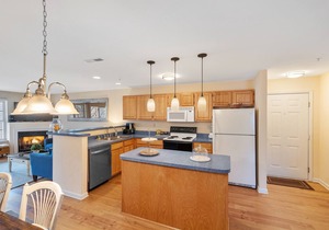 3807Pool/Tennis Condo in Rehoboth Sleeps 8