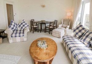 38C THE CRESCENT, character holiday cottage, with a garden in Filey