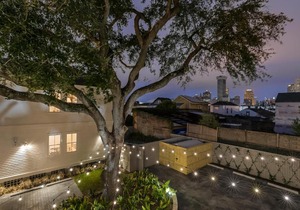 3BR Cottage by Hosteeva close to St Charles w Pool