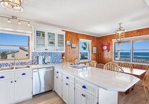 3br Oceanfront Duplex, views, sunrise!