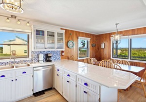 3br Oceanfront Duplex, views, sunrise!