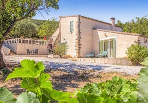 4 bedroom accommodation in Cabrerolles