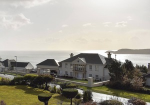 4 bedroom accommodation in Carlyon Bay, near St Austell