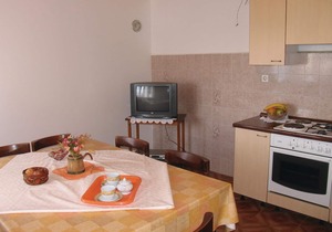 4 bedroom accommodation in Miskovici